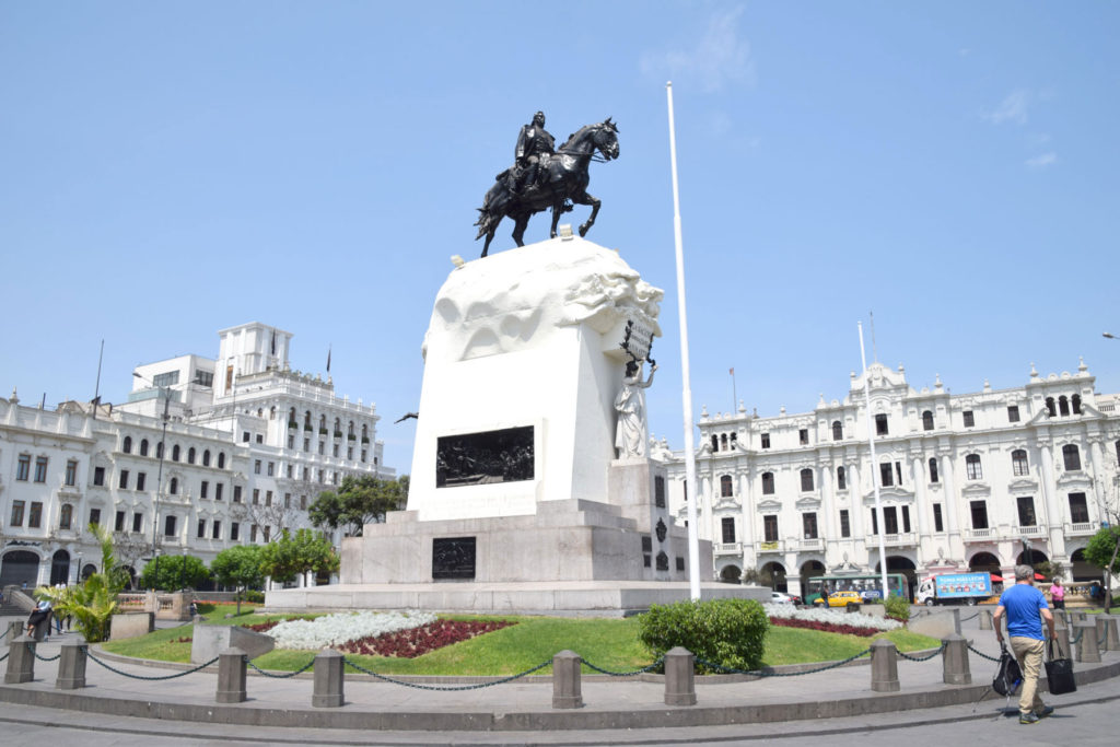 Plaza San Martin was dedicated on July 27, 1921 to honor the 100th anniversary of Peru’s independence. The statue of Jose San Martin is central to the Plaza.